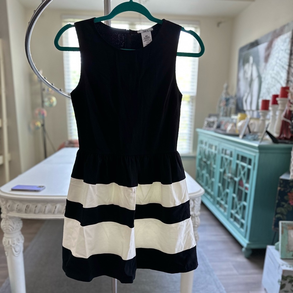 Bar lll Size Medium Dress